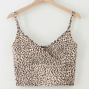 leopard crop top🖤🖤